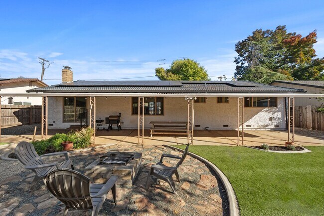 Building Photo - Updated North Chico 3BD/2BA with Solar & Covered Patio