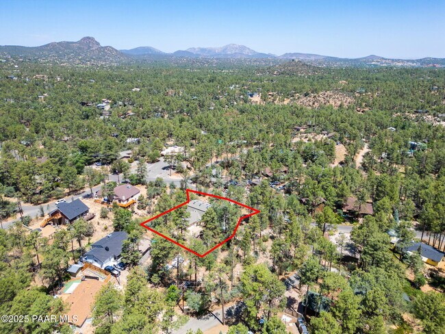 Building Photo - 847 Clubhouse Dr