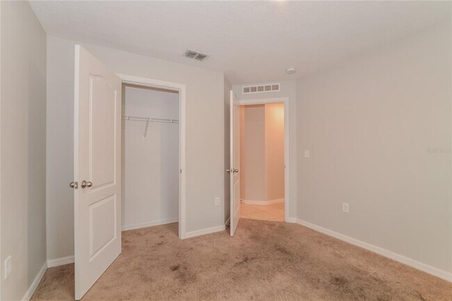 Building Photo - 1700 Gopher Tree St