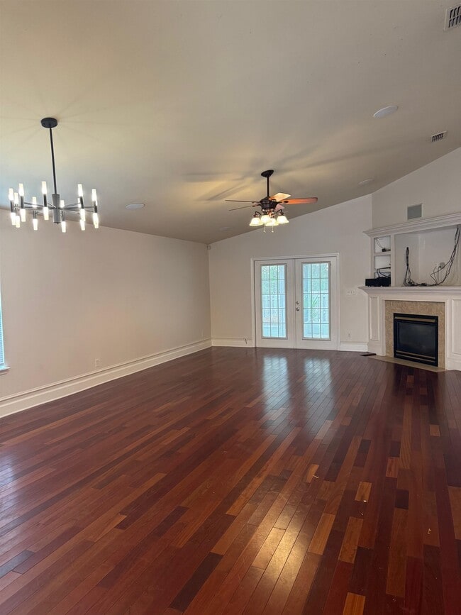 Building Photo - 2186 Heathrow Dr