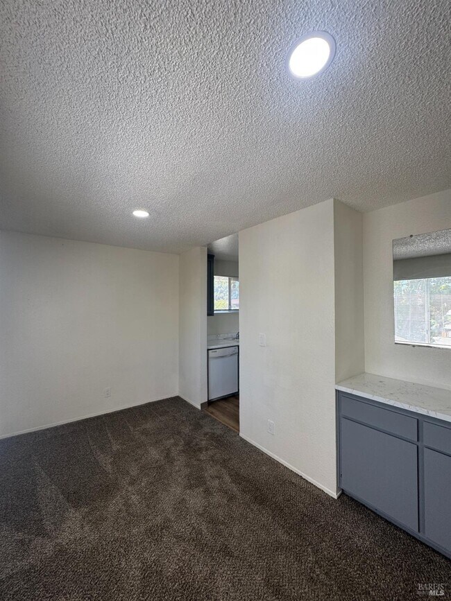 Building Photo - 118 Yorkshire Ct