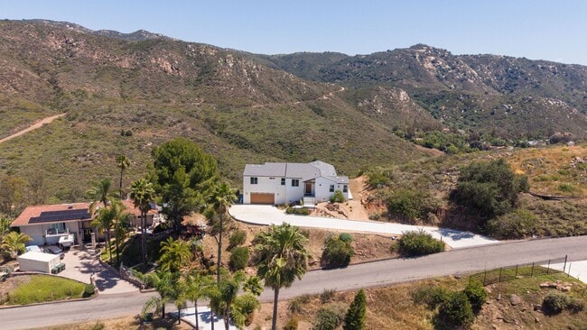 Building Photo - 4 Bedroom VIEW Home in Escondido built in 2023