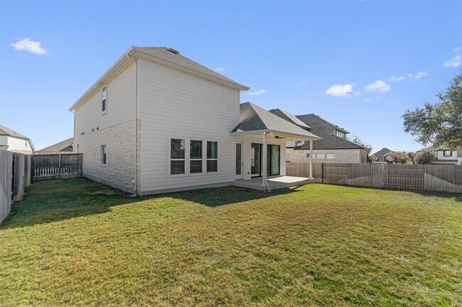 Building Photo - 508 Pinnacle View Dr