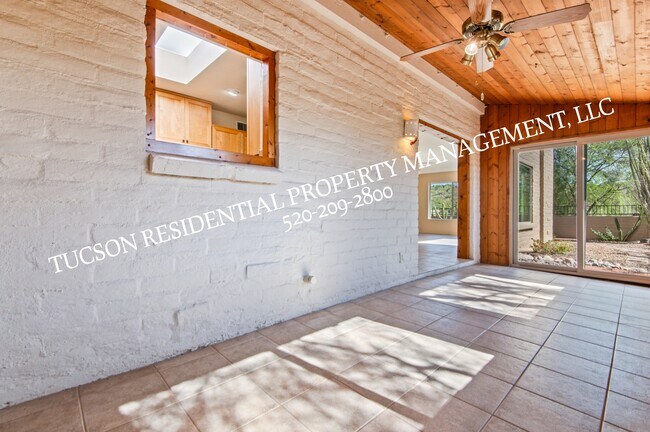 Building Photo - 5084 N Camino Del Lazo