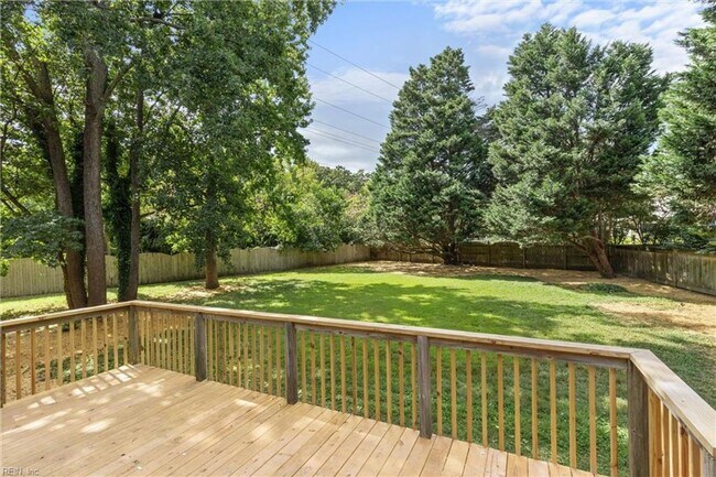 Building Photo - Beautiful, Spacious 5Bedroom Home in Virginia Beach