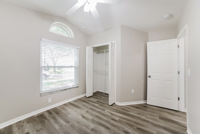 Building Photo - 5704 Hawkgrove Pl