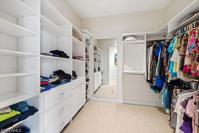 Building Photo - 433 Crestwood Rd