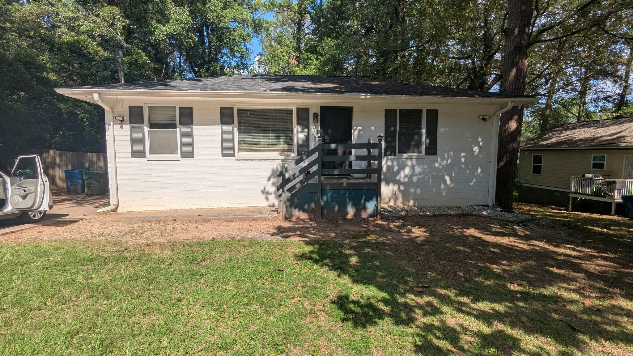 Front of home pre-landscaping/painting. - 3182 Latona Dr SW