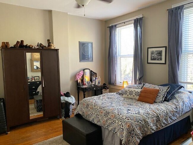 Building Photo - 2300 Park Ave