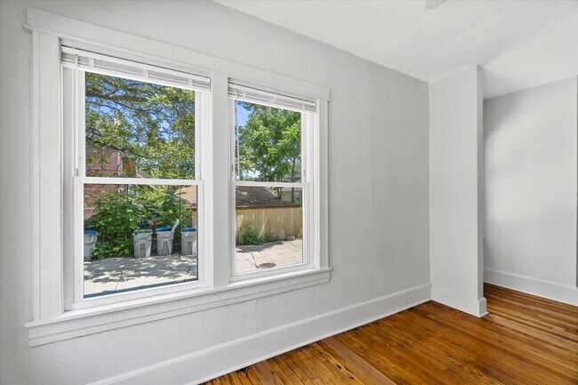 Building Photo - 748 N 34th St