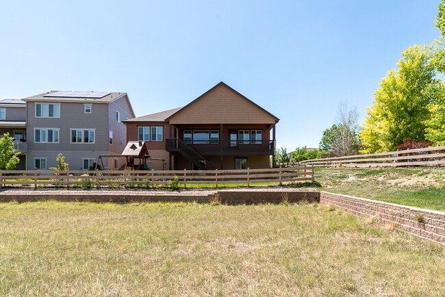 Building Photo - Beautiful 4 Bed, 3.5 bath home in SE Fort Collins