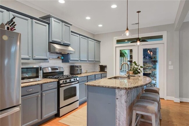 Building Photo - 120 Cornerstone Pl