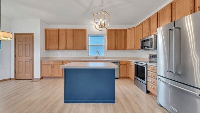 Building Photo - 7275 Winterbek Ave