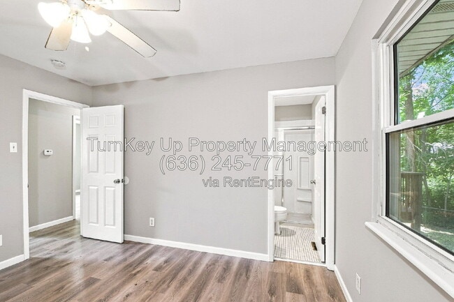 Building Photo - 257 Connolly Dr
