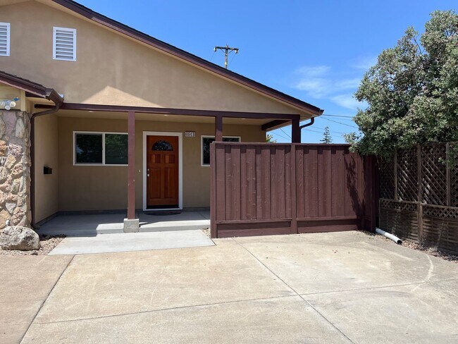Primary Photo - 691 Welburn Ave