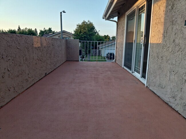 Building Photo - 12514 Brent St