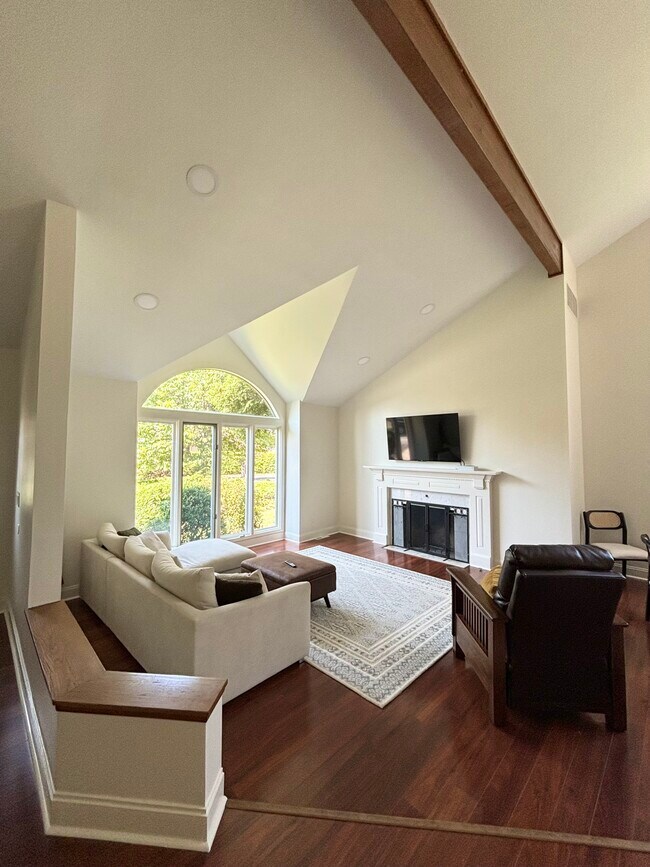 Building Photo - 6035 Whitegate Crossing