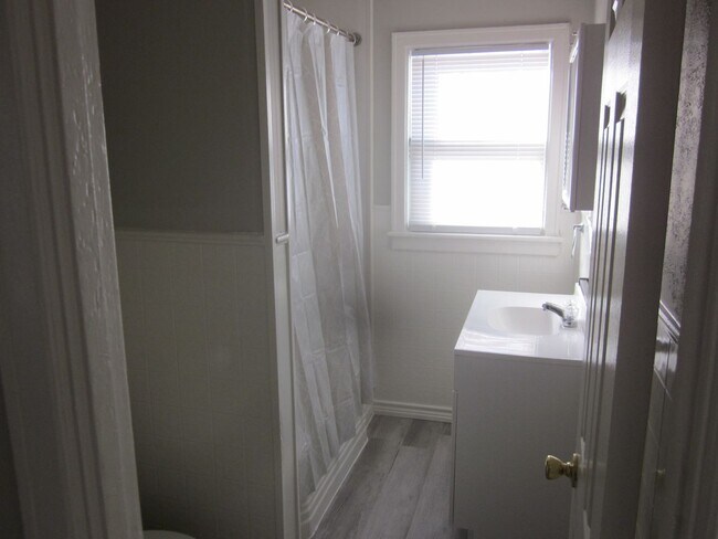 Building Photo - Southlawn