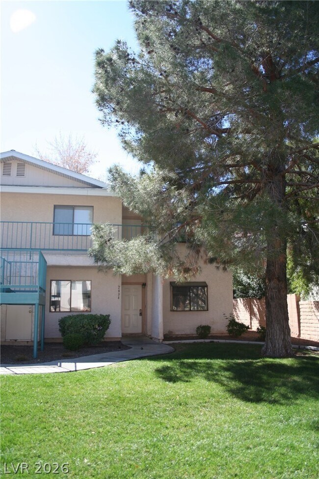 Building Photo - 2894 Lilac Ct