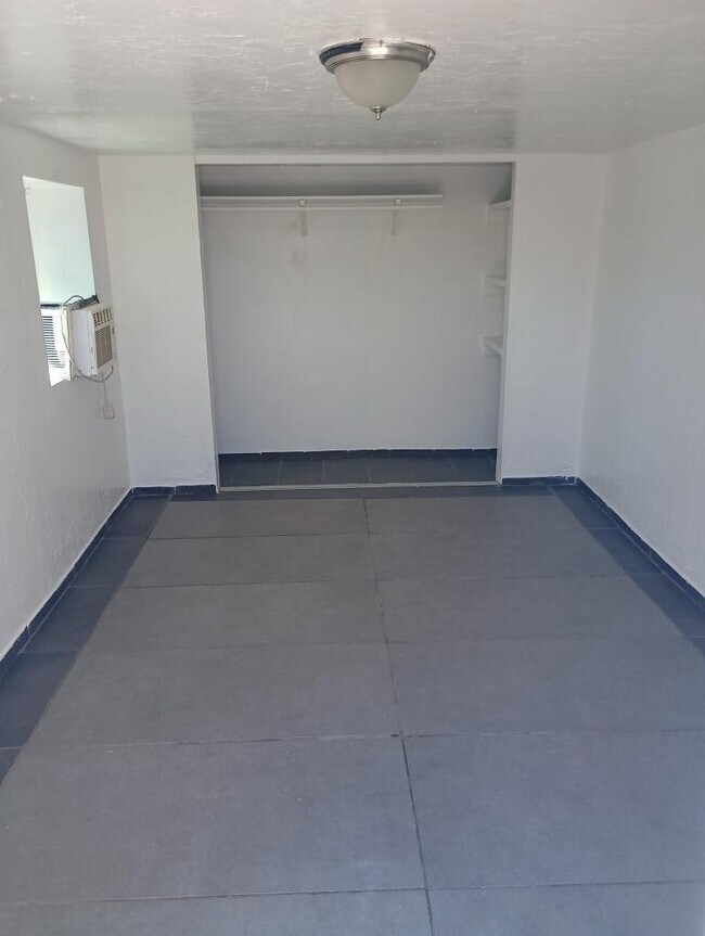 Building Photo - 2 bedroom in Eloy AZ 85131