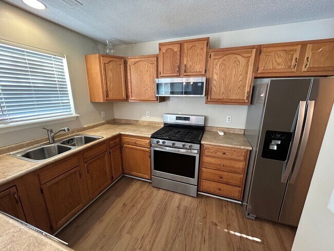 Building Photo - COMING SOON! N Greensboro, 4/2.5 home off of N Church St near Lake Jeanette & I-840