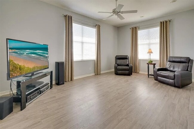 Building Photo - 802 Eagle Ln