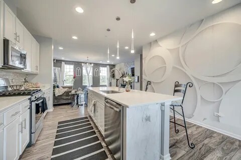 Building Photo - 2508 Huntleigh Ln