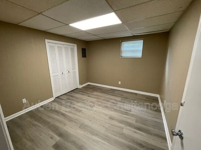 Building Photo - 106 Whitecrest Cir NW