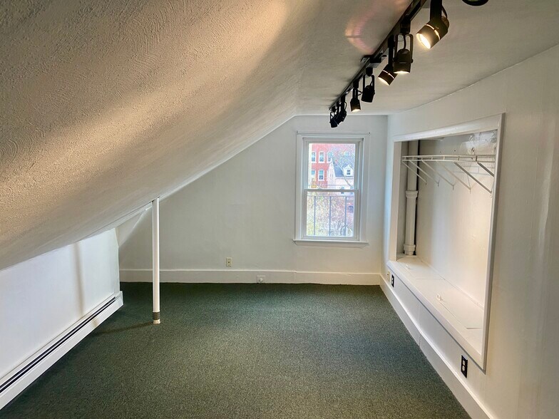 Building Photo - 18 Tremont St