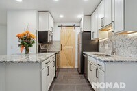 Building Photo - Newly Renovated 2BR Condo in Boulder