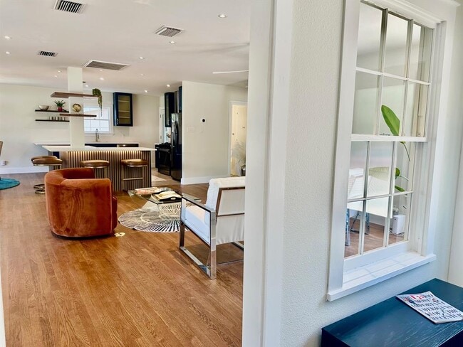 Building Photo - 4406 Airport Blvd