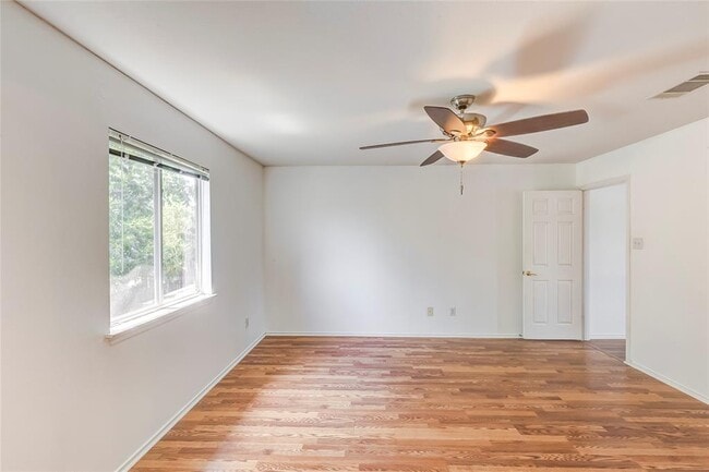 Building Photo - 1609 Anise Dr
