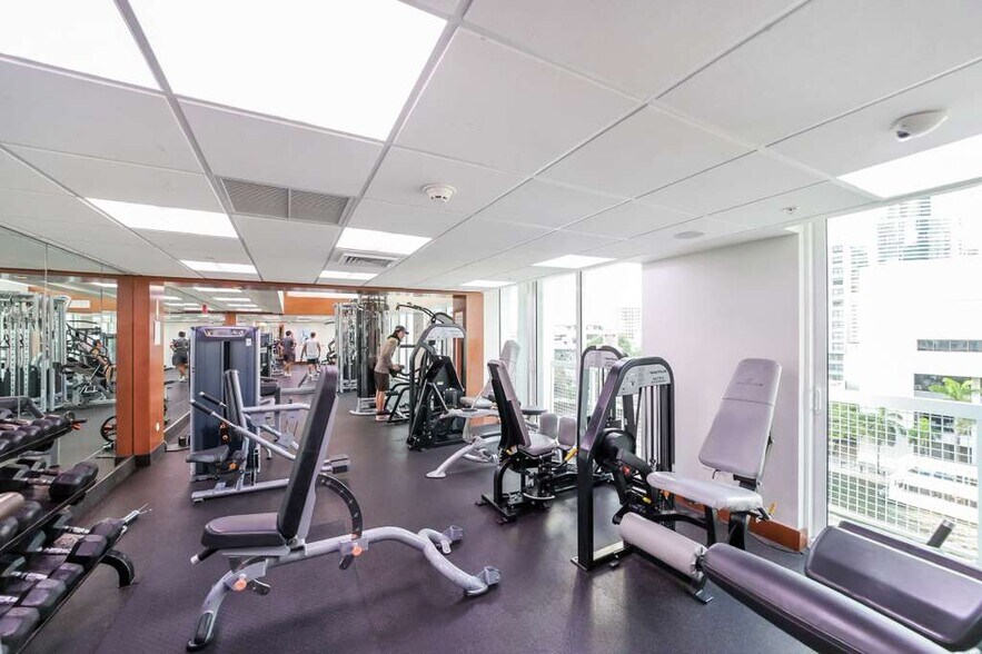 Building Photo - 31 SE 5th St