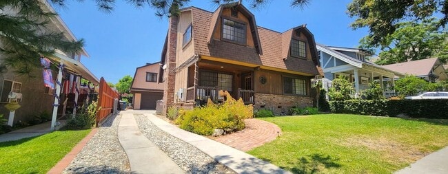 Building Photo - 199 N Hermosa Ave