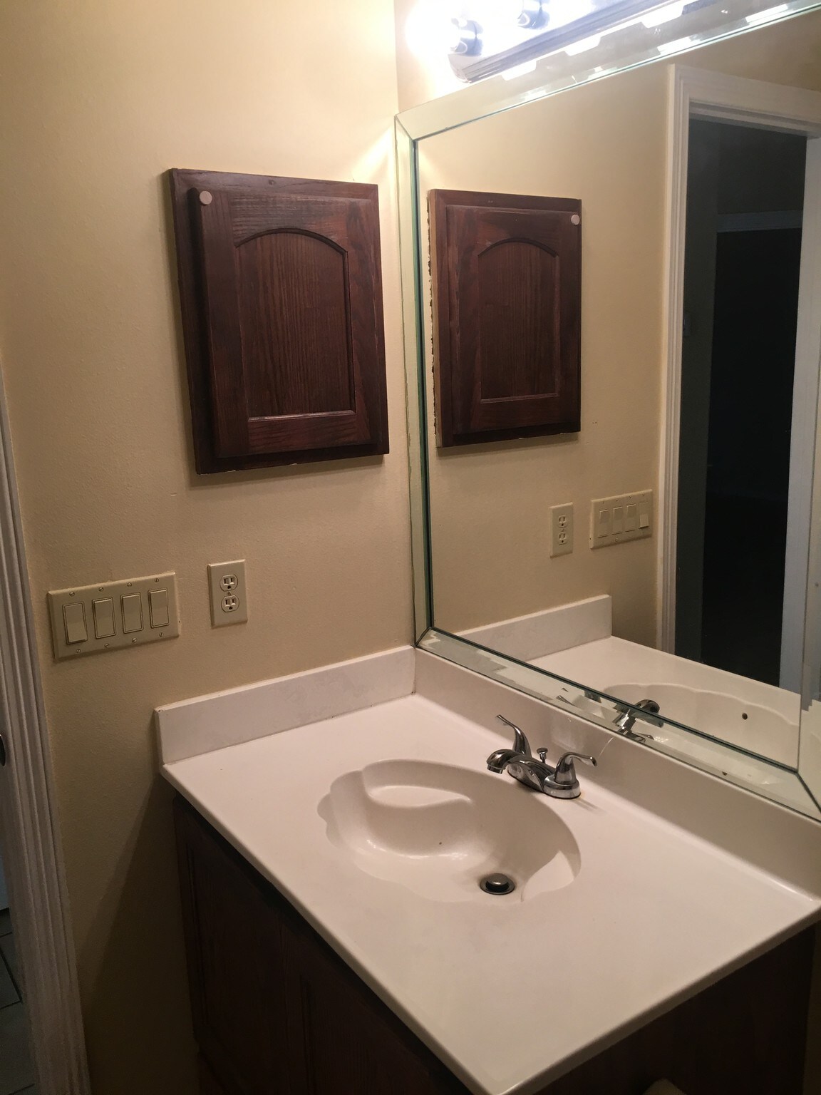 Building Photo - 1406 Tampa St