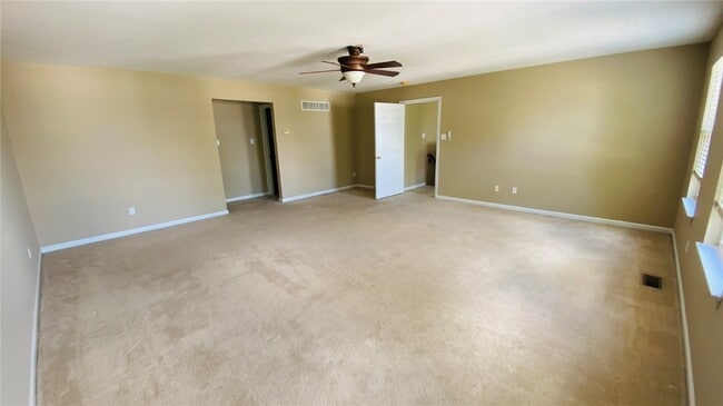 Building Photo - 58 Fountainview Dr