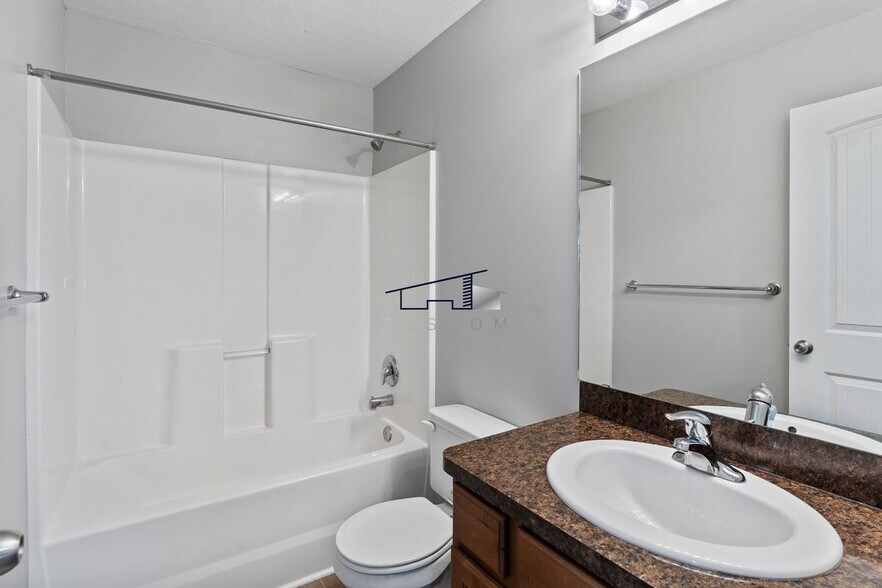 Building Photo - 2071 W Madie Ln