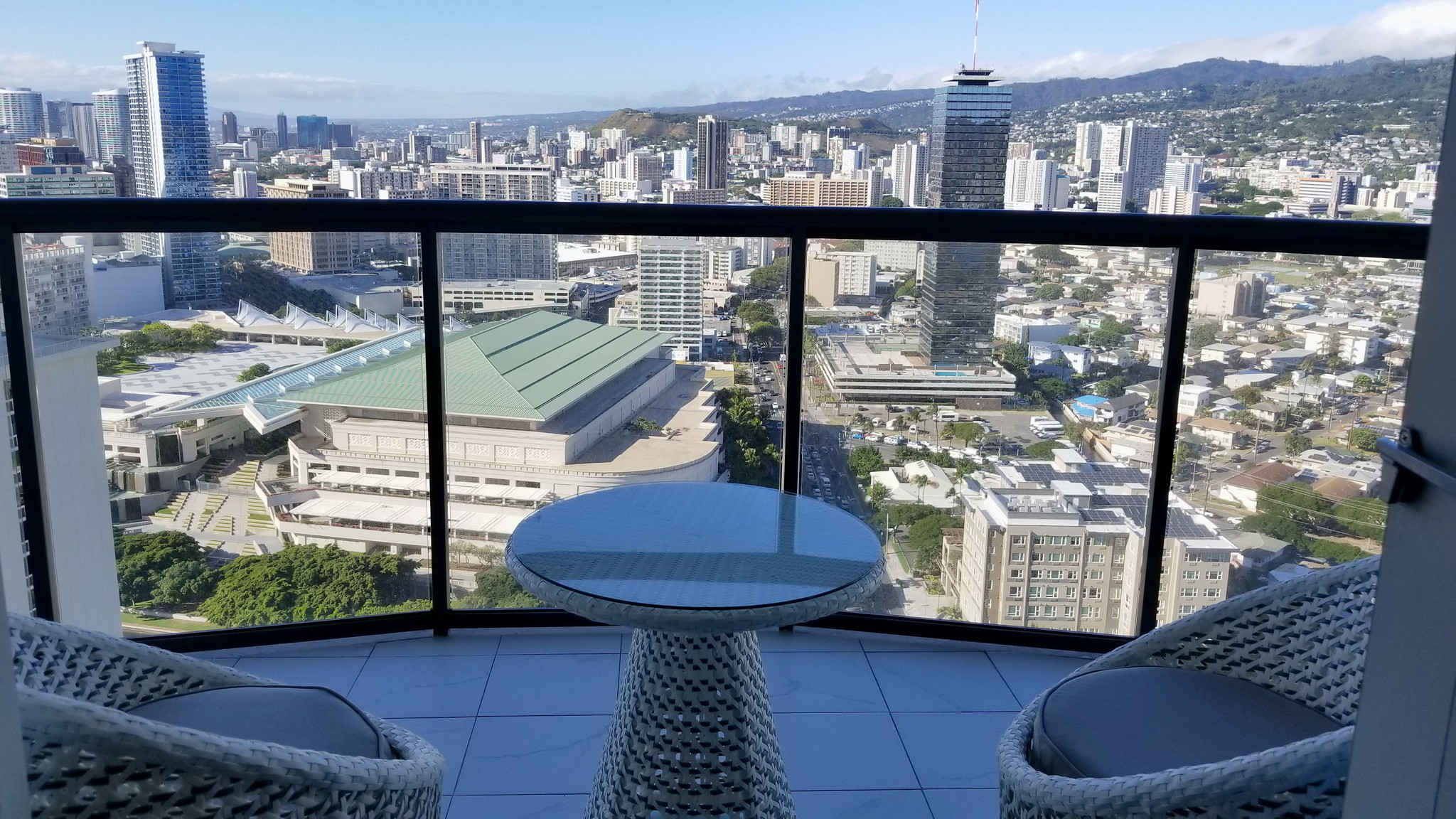 Lanai with mountain view. - 1837 Kalakaua Ave