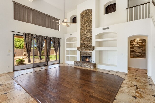 Building Photo - OCOTILLO LAKE FRONT HOME WITH POOL AND SPA...