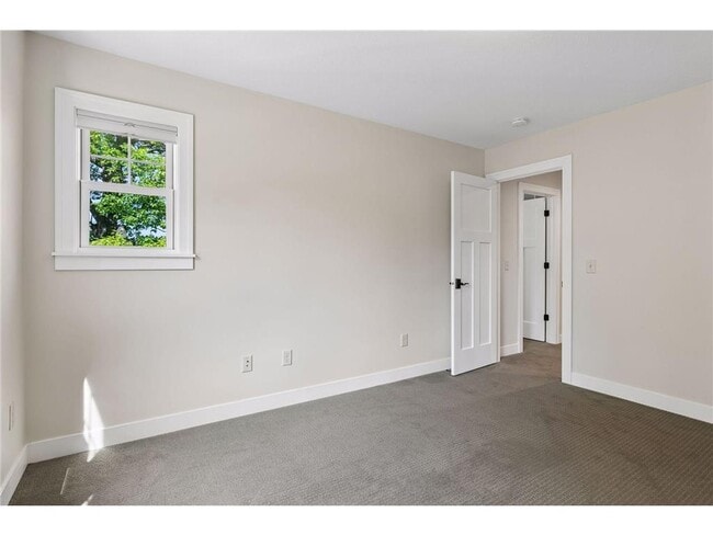 Building Photo - 1161 Elmwood Ave