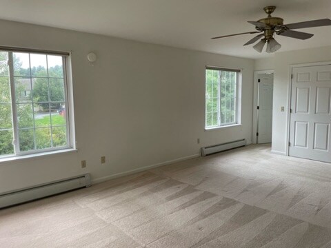 Building Photo - 8 Thrush Ln