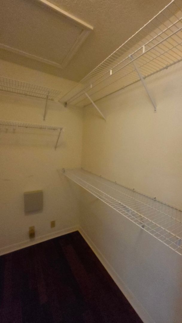 Building Photo - Golf Course Living in a Gated Harbor Hills Country Club – Lady Lake, FL