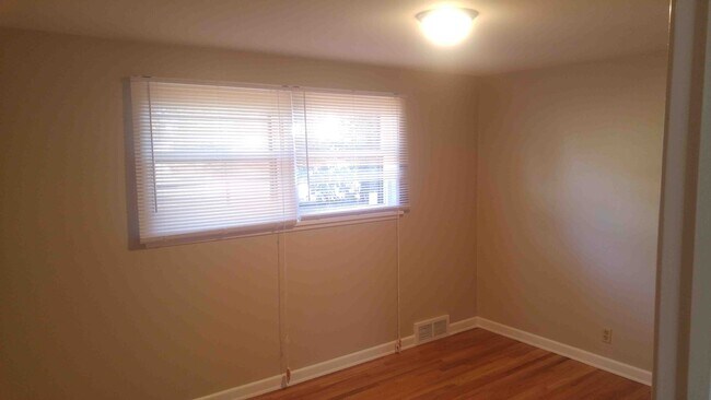 Building Photo - HUP FC Basi (14807 5th Ave)