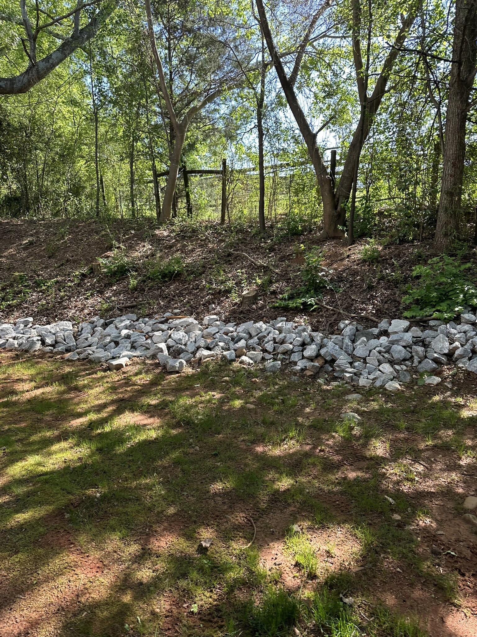 Building Photo - 100 WOODSTONE Dr