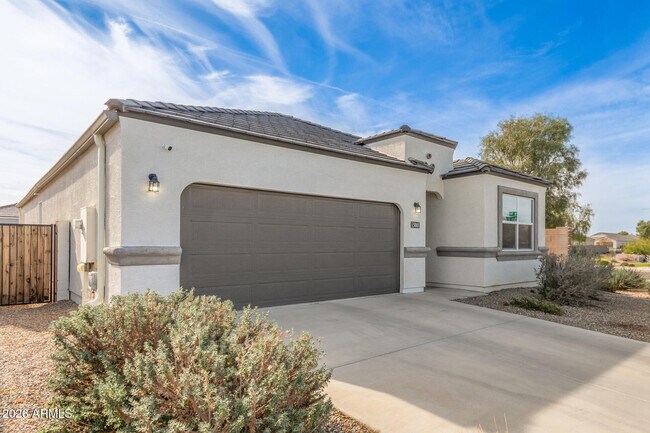 Building Photo - 5065 E Emery Rd