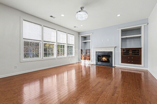 Building Photo - 14633 Provence Ln