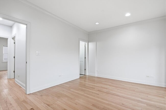 Building Photo - 2340 W Adams St