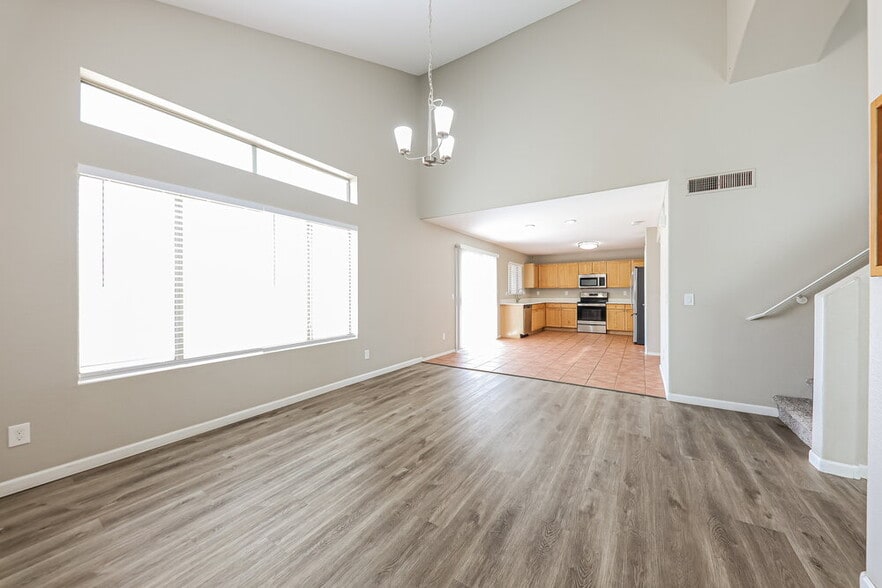 Building Photo - 15911 W Tasha Dr