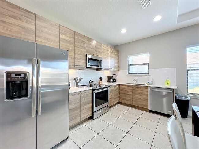 Building Photo - 185 Brooke's Pl