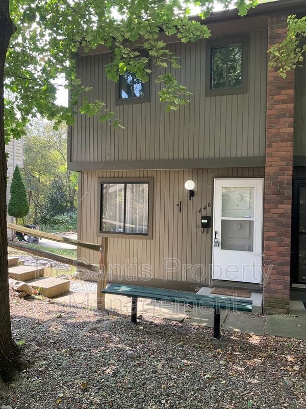Primary Photo - 446 Crosby Drive